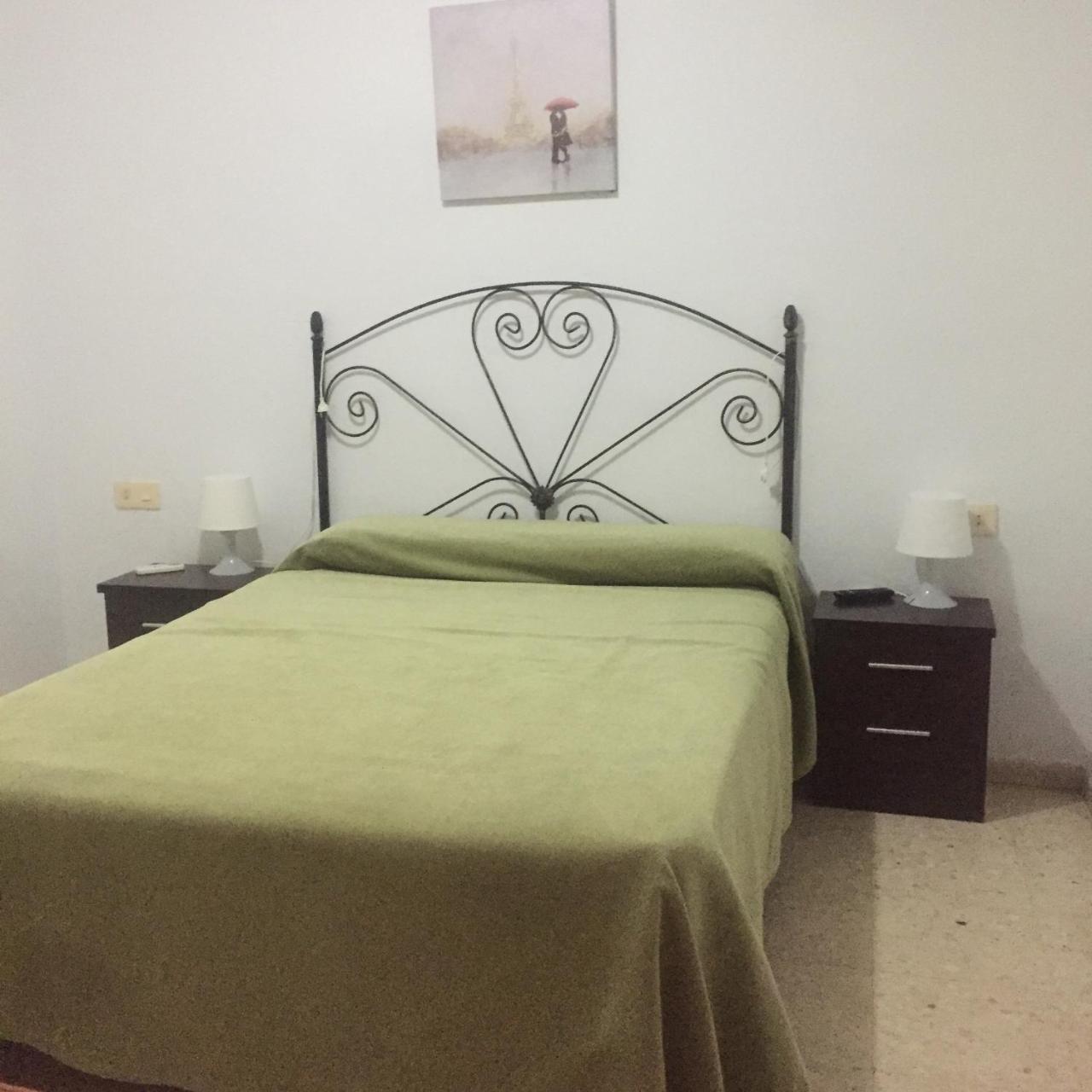 Hostal Mediterraneo Torre Del Mar Εξωτερικό φωτογραφία