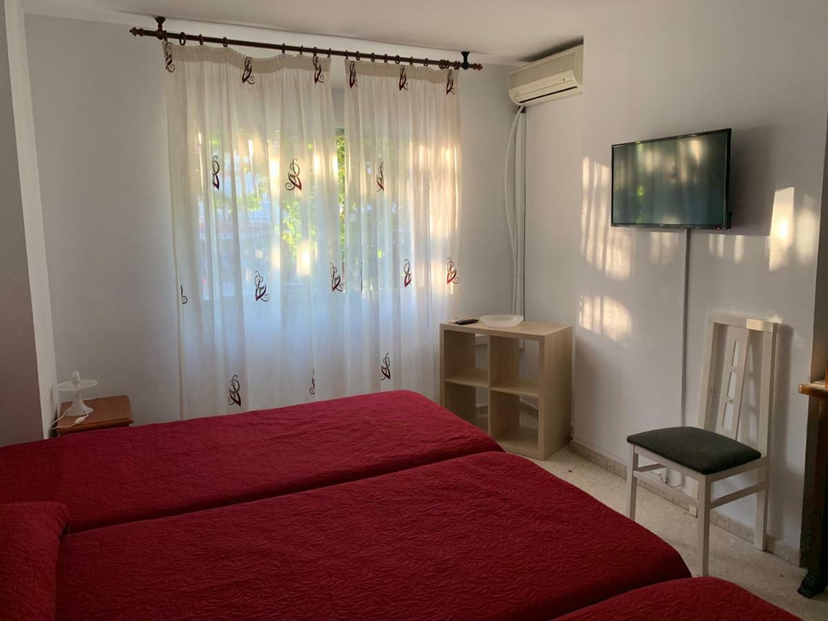 Hostal Mediterraneo Torre Del Mar Εξωτερικό φωτογραφία